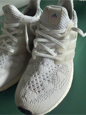 adidas ultraboost hearts White Knit Running Shoes -8.5 special edition